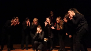 Turgutlu belediyesi tiyatro ekibinden özel gösterim