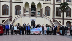 Vali Karadeniz, "şehrim benim evim projesi" kapsamında öğrencilerle bir araya geldi