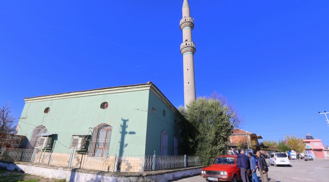 Adiloba'da 86 yıllık camiye şadırvan