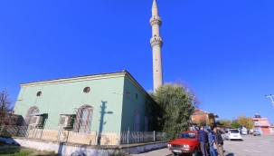 Adiloba'da 86 yıllık camiye şadırvan