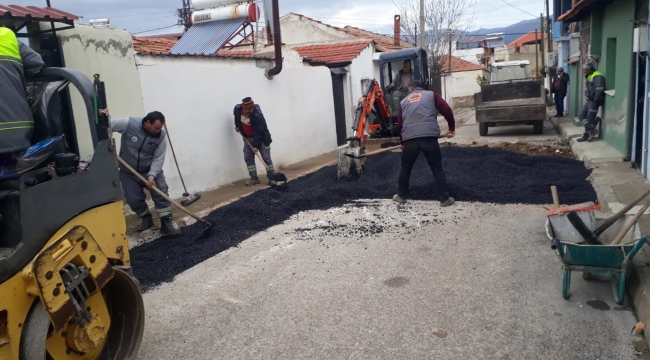 Alaşehir belediyesi 9 mahallede onarım ve bakına hız verdi