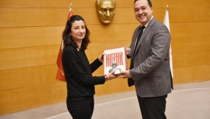 Başkan Dutlulu,yılın son meclisinde üyelere nutuk dağıttı