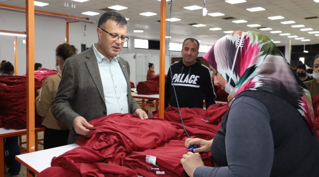 Başkan Öküzcüoğlu fabrika gezdi