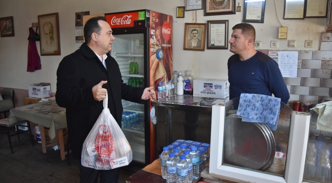 Belediyeden zor günler geçiren kahve esnafına yardım