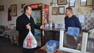 Belediyeden zor günler geçiren kahve esnafına yardım