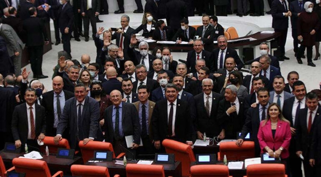 Bütçe kabul edildi
