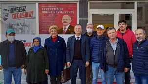 CHP'liler Selendi'de esnaf ziyaretinde