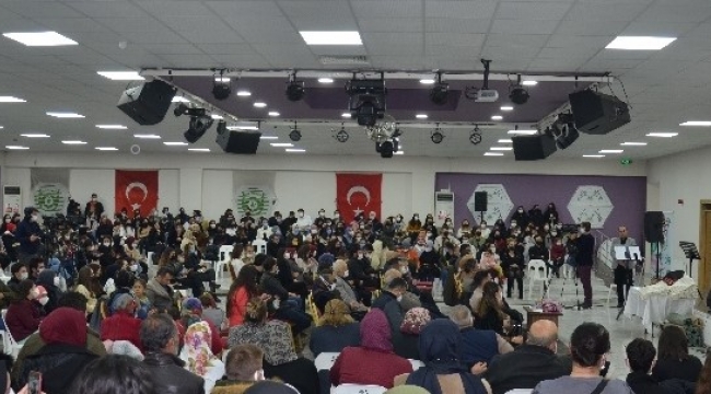 Demirci'de Türk halk müziği 5.amatör ses yarışması yapıldı