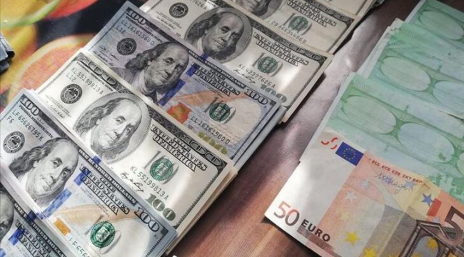 Doların ateşi 13.30'a yükseldi