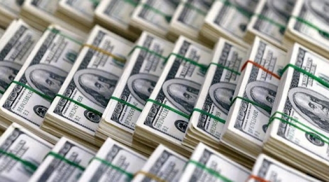 Dolar 15 lirayı aştı, Euro 17.00 TL