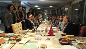 Gördes kültür ve doğa derneği, üyeleri moral yemeğinde buluştu