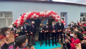 Kavaklıdere ortaokuluna kütüphane