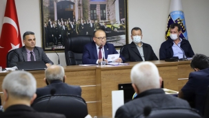 Önünü göremeyen müteahhitler ihalelere katılmıyor