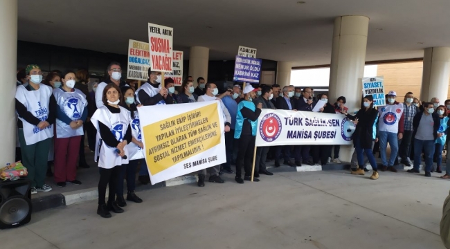 Sağlıkçılara Manisa'da hak eyleminde