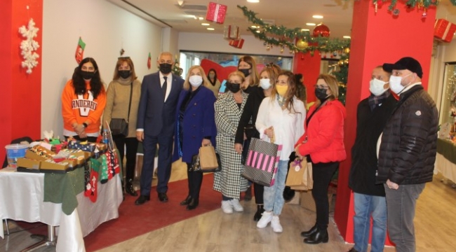 Salihli'de yeni yıl hediye fuarı açıldı