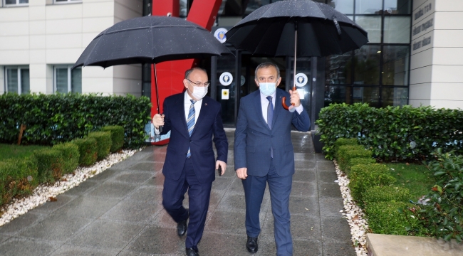 Vali Karadeniz TSO'yu ziyaret etti