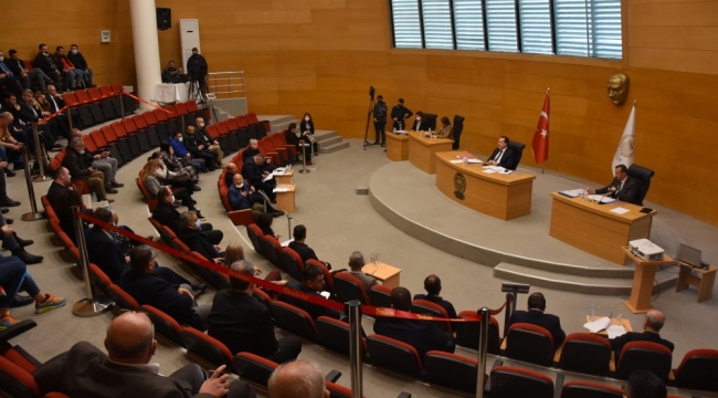 Akhisar'da Cuma pazarına AKP'li Hızlı'n adı verilecek