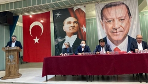 AKP'den mahalle ve sandık başkanları eğitimi hızlandı