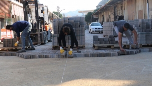 Başkan Akın Gıda çarşısının 30 yıllık çilesini bitirdi