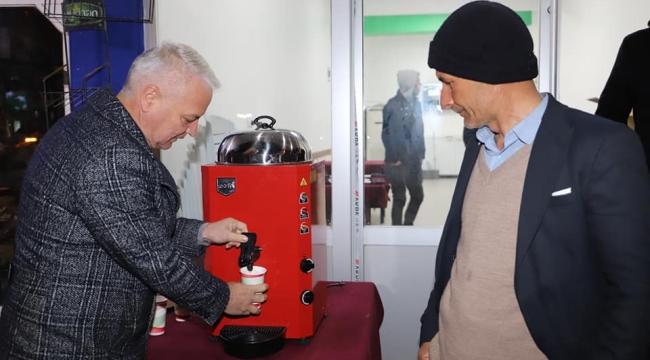 Başkan Bilgin "içinizi ısıtacak çorbanız bizden"dağıttı