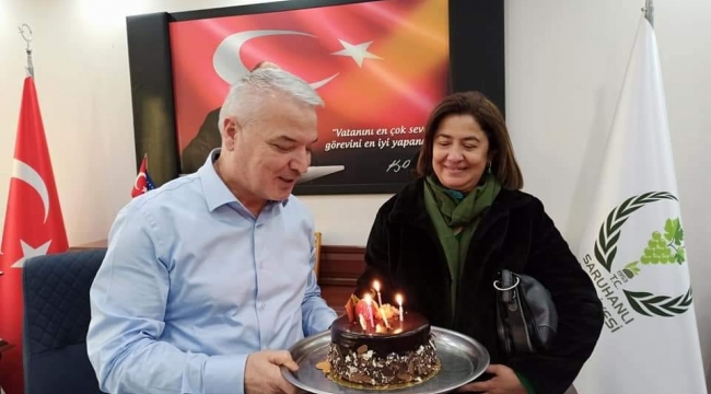 Belediye Başkanı Zeki Bilgin'e doğum günü süprizi