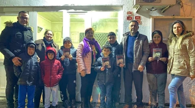 CHP'den çocukları sevindiren yardım 