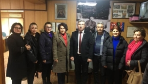 CHP'li kadınlar kahveciler odasında