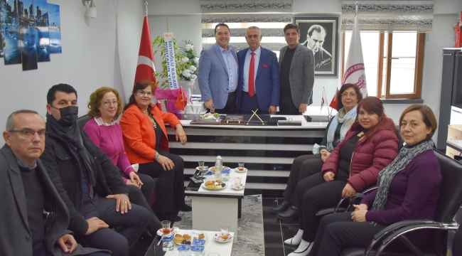 CHP'liler 4.kez başkanlığa seçilen Men'i ziyaret etti