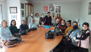 CHP Turgutlu ilçe kadın kolları başkanı istifa etti