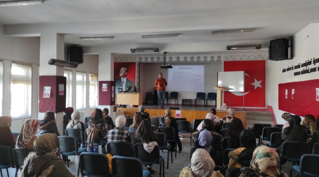 Demirci'de özel eğitim uygulamalar kursunu açıldı