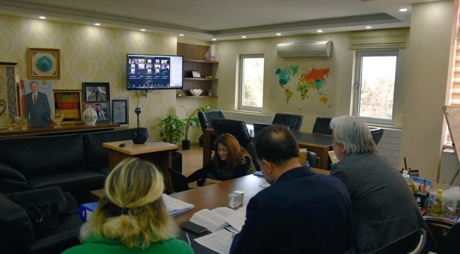 Hızlı'dan video konferans toplantısı