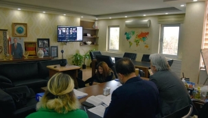 Hızlı'dan video konferans toplantısı