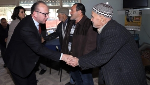 Mahalleleri ziyaret eden başkan Akın vatandaşları dinledi