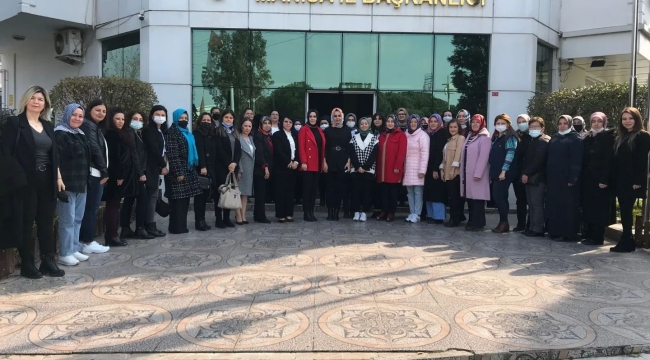 AKP'li kadın başkanlara sosyal medya eğitimi