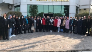 AKP'li kadın başkanlara sosyal medya eğitimi