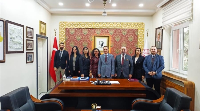 Baro yönetimi kaymakam Yılmaz'ı ziyaret etti