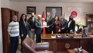 Baro yönetimi Turgutlu C.Savcısı Biçer'i ziyaret etti