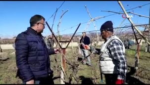 Başkan Öküzcüoğlu, çiftçilere yelek hediye etti