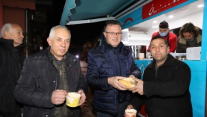 Başkan Öküzcüoğlu esnafa çorba dağıttı