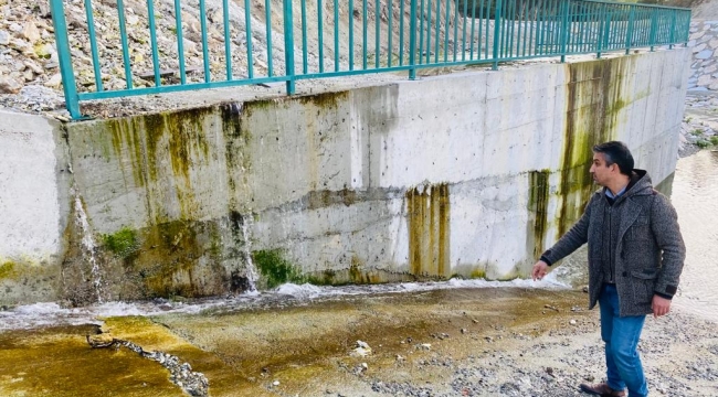 Görkemli açılışla hizmete alınan Yenice barajı su sızdırıyor