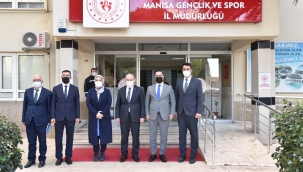 Vali Karadeniz spor yatırımları hakkında bilgi aldı