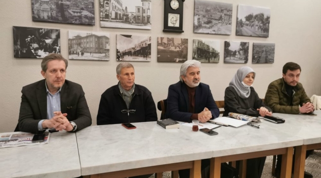 AKP Hızlı'kaldırım işgalinde çözüm başkan Ergün'de''