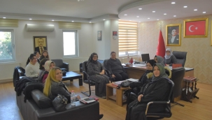 AKP kadın kolları yürütme kurulu toplantısında projeler tartışıldı