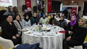 AKP'li kadın yöneticiler kadın buluşmasına katıldı