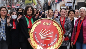 Alaşehir'de muhteşem 8 mart kutlaması