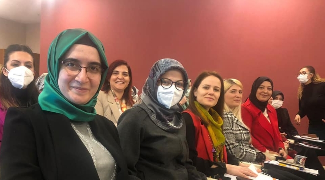 Aylık AKP kadın kolları toplantısına 81 il katıldı