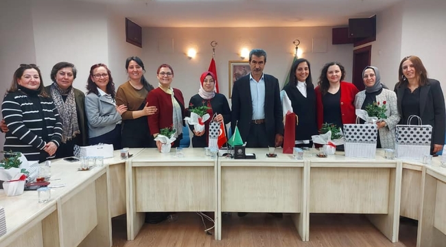 Başkan Altındağ,kadın muhtarla buluştu