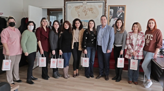 Başkan Dutlulu'dan kadınlara 8 mart izni