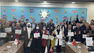 Başkan Hızlı, Turgutlu'da teşkilat akademisi sertifikası verdi