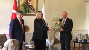 Başkan Soyer'e Manisa üzümü